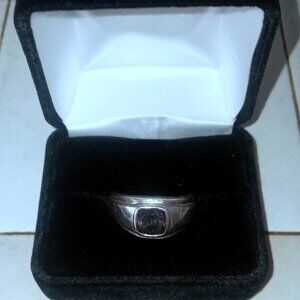 Mystic Topaz is not an Official Birthstone, But Considered an Alternative Stone